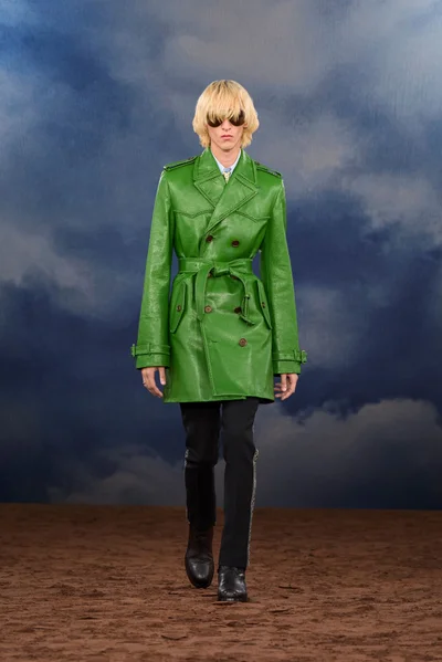 Look 13